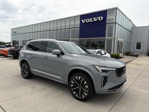 2025 Volvo XC90 B5 Plus 7-Seater