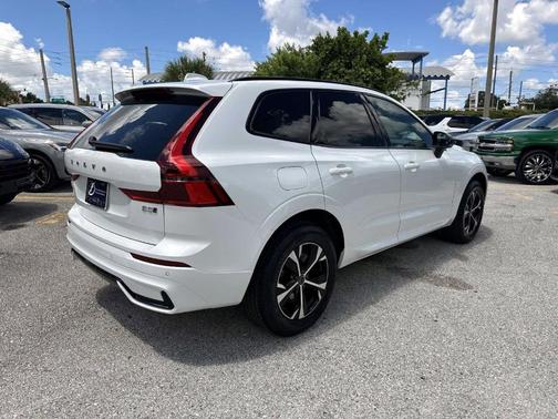 2026 Volvo XC60 B5 Core
