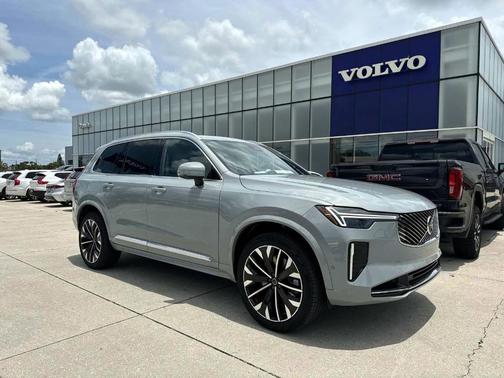 2026 Volvo XC90 T8 PLUS 7-SEATER