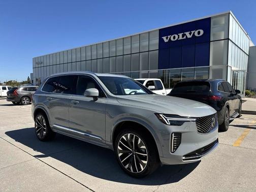2026 Volvo XC90 B6 Plus 7-Seater