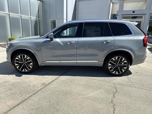 2026 Volvo XC90 B6 Plus 7-Seater