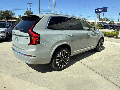 2026 Volvo XC90 B6 Plus 7-Seater