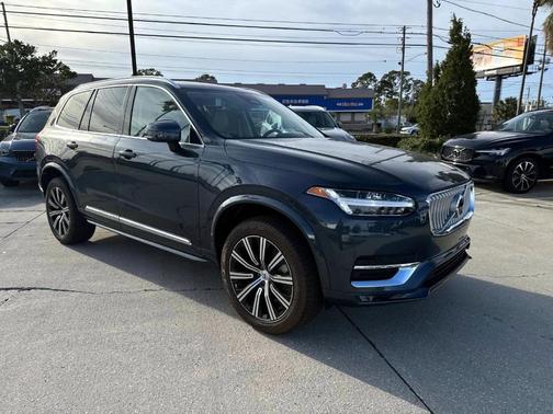 2025 Volvo XC90 B6 Plus 7-Seater