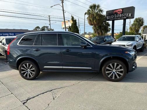 2025 Volvo XC90 B6 Plus 7-Seater