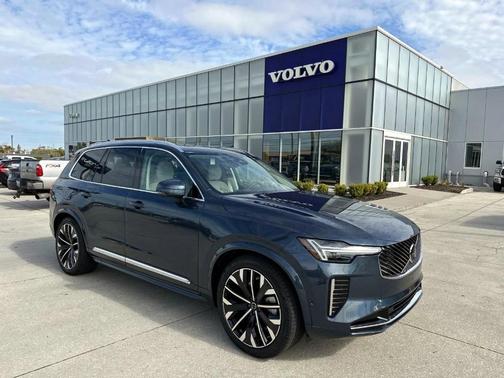 2025 Volvo XC90 B6 Ultra