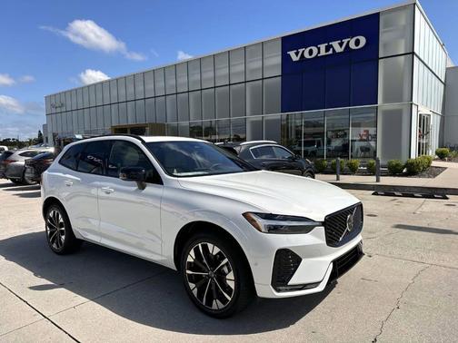 2026 Volvo XC60 B5 Plus