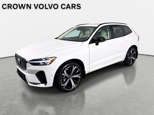 Crystal White 2024 Volvo XC60 B5 Ultimate Dark Theme