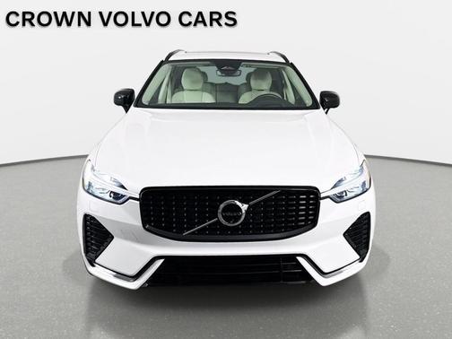 Crystal White 2024 Volvo XC60 B5 Ultimate Dark Theme