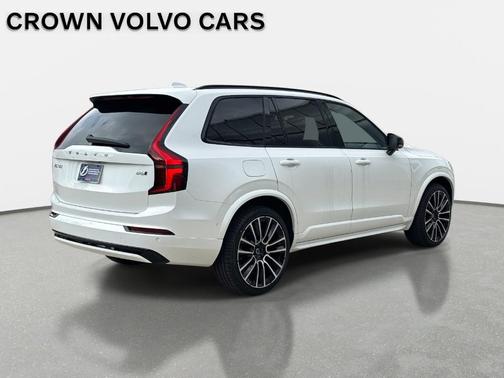 2026 Volvo XC90 B6 Ultra Dark Theme 7-Seater