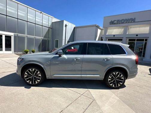 2025 Volvo XC90 B6 Core