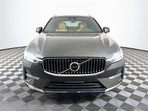 2022 Volvo XC60 B5 Inscription
