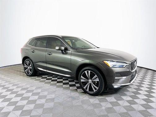 2022 Volvo XC60 B5 Inscription