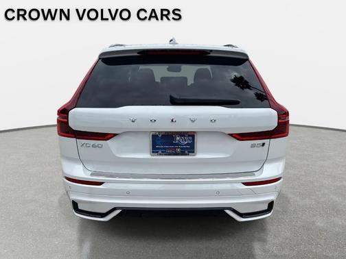 2026 Volvo XC60 B5 Plus