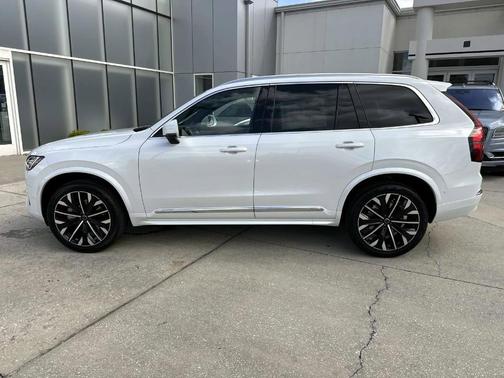 2026 Volvo XC90 B6 Plus 7-Seater
