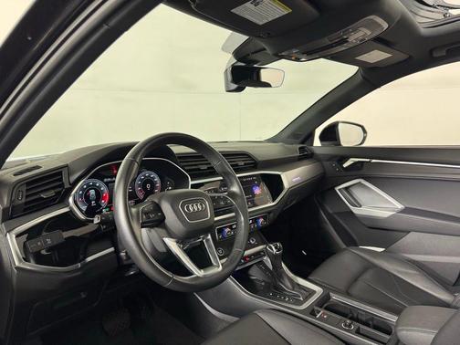 2023 Audi Q3 45 S line Premium Plus