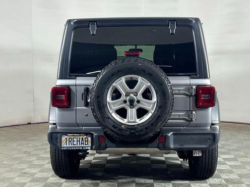 Billet Silver Metallic Clearcoat 2019 Jeep Wrangler Unlimited Sport