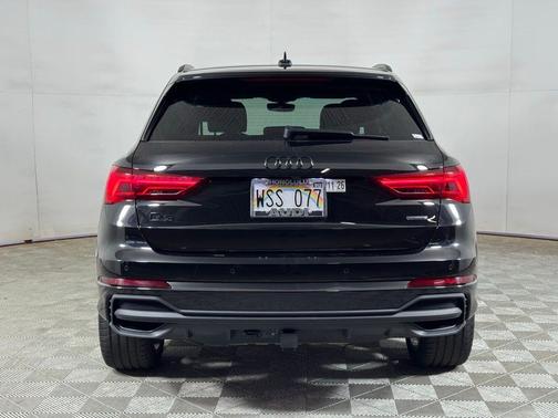 Mythos Black Metallic 2023 Audi Q3 45 S line Premium Plus