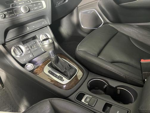 2015 Audi Q3 2.0T Premium Plus