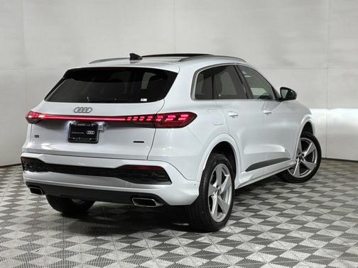 2025 Audi Q5 Premium Plus TFSI quattro S tronic