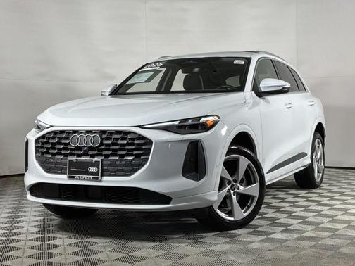 2025 Audi Q5 Premium Plus TFSI quattro S tronic