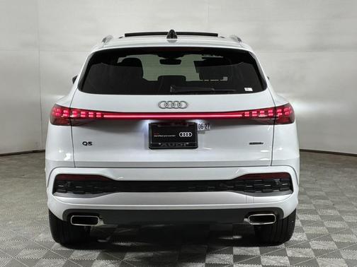 2025 Audi Q5 Premium Plus TFSI quattro S tronic