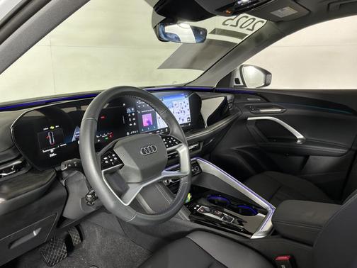 2025 Audi Q5 Premium Plus TFSI quattro S tronic