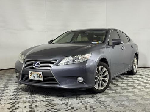 2013 Lexus ES 300h Base