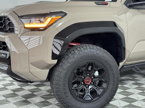 2025 Toyota 4Runner TRD Off Road