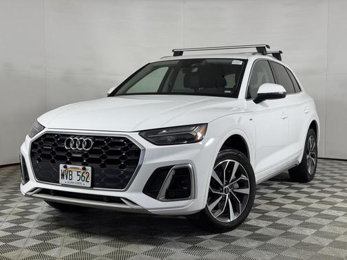 Ibis White 2023 Audi Q5 45 S line Premium Plus
