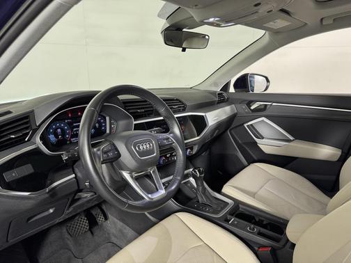 2020 Audi Q3 45 Premium