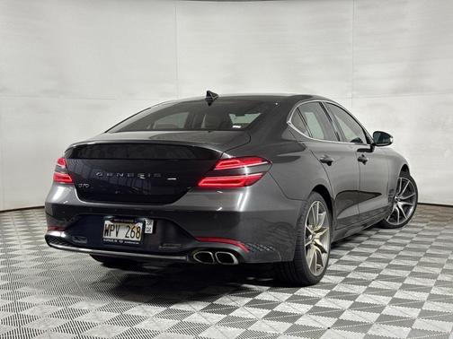 2022 Genesis G70 2.0T RWD
