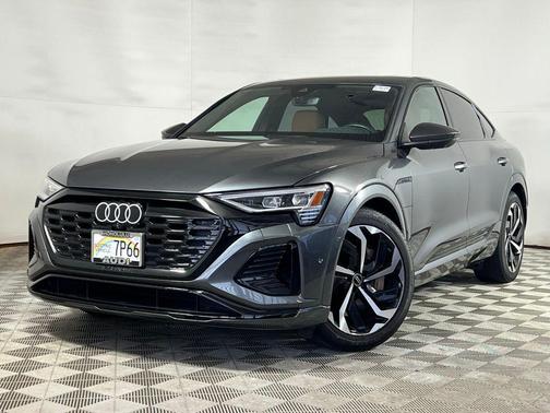 2024 Audi Q8 e-tron Premium Plus
