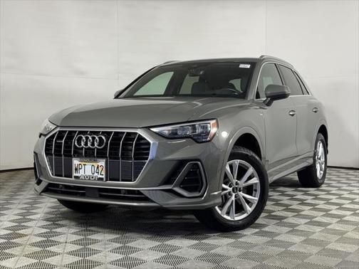 2022 Audi Q3 45 S line Premium