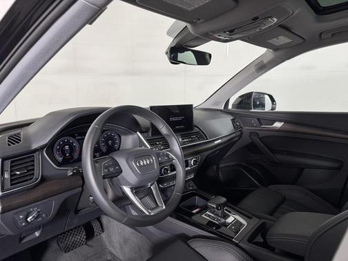 2025 Audi Q5 45 S line Premium Plus
