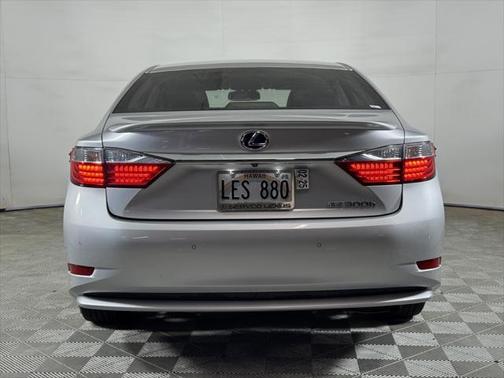 2014 Lexus ES 300h Base