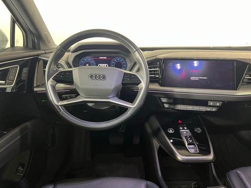 Glacier White Metallic 2023 Audi Q4 e-tron Prestige 50 quattro