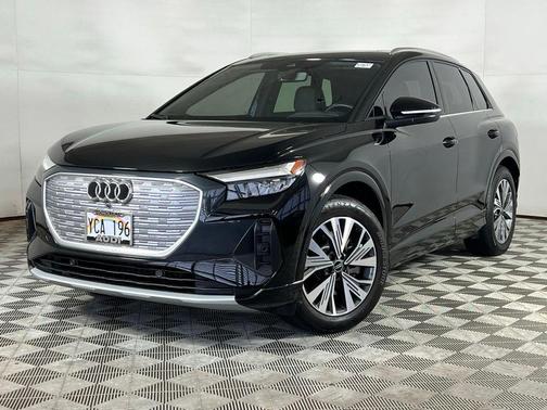 Mythos Black Metallic 2023 Audi Q4 e-tron Premium Plus 40 RWD