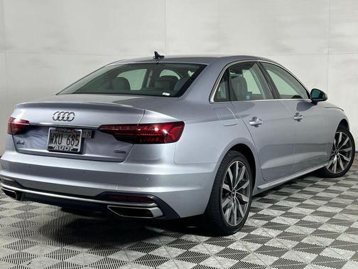 Florett Silver Metallic 2023 Audi A4 40 Premium Plus