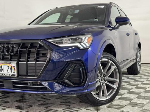 2025 Audi Q3 Premium 45 TFSI S line quattro Tiptronic