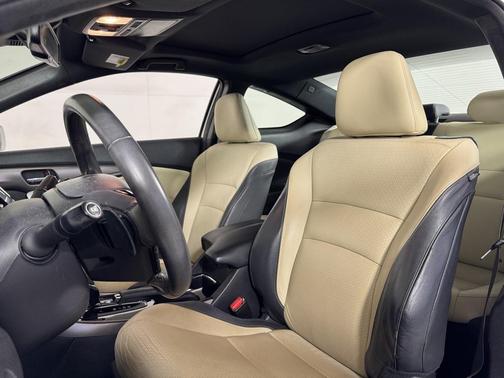2017 Honda Accord EX-L w/Navigation & Honda Sensing