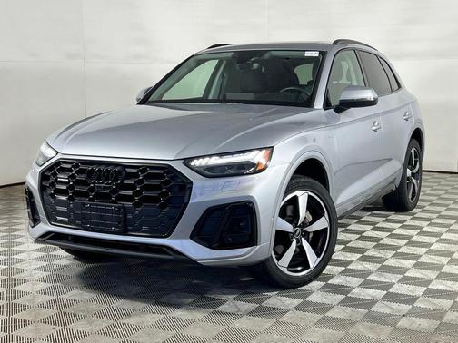 2022 Audi Q5 45 S line Prestige