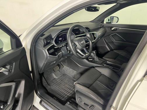 2020 Audi Q3 45 S line Premium Plus