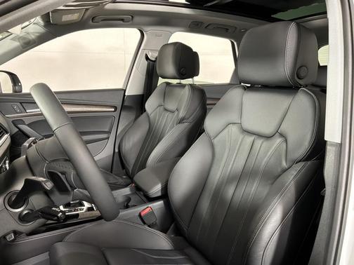 2024 Audi Q5 55 S line Premium Plus