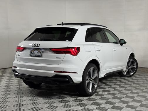 2022 Audi Q3 45 S line Premium Plus