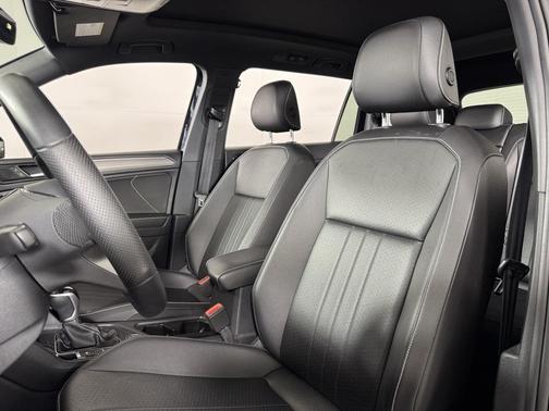 2022 Volkswagen Tiguan 2.0T SE R-Line Black 4MOTION