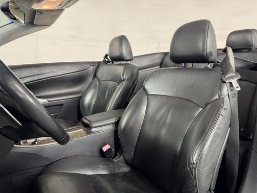 2010 Lexus IS 250C Base