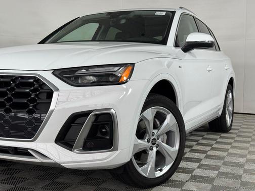 2025 Audi Q5 45 S line Premium Plus