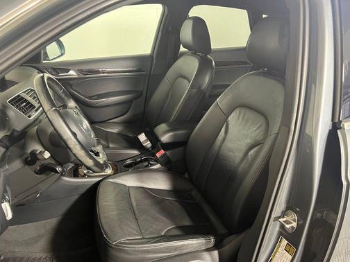 Monsoon Gray Metallic 2016 Audi Q3 2.0T Premium Plus