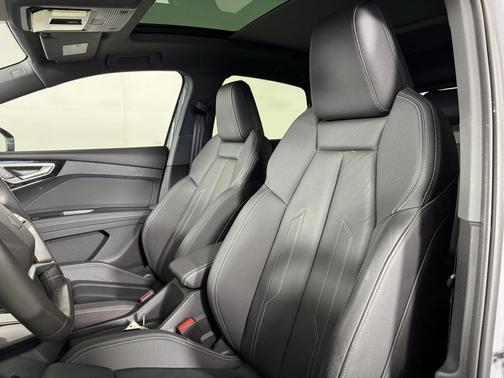 2023 Audi Q4 e-tron Premium Plus 50 quattro