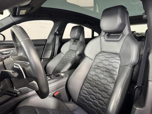 2022 Audi e-tron GT Prestige